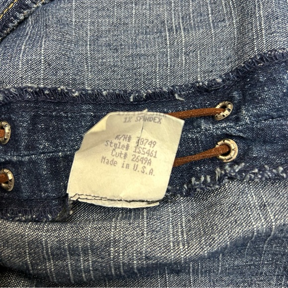 b Clothing Company Y2K Fadded Flare Leg Medium Wash Jeans - Picture 9 of 10